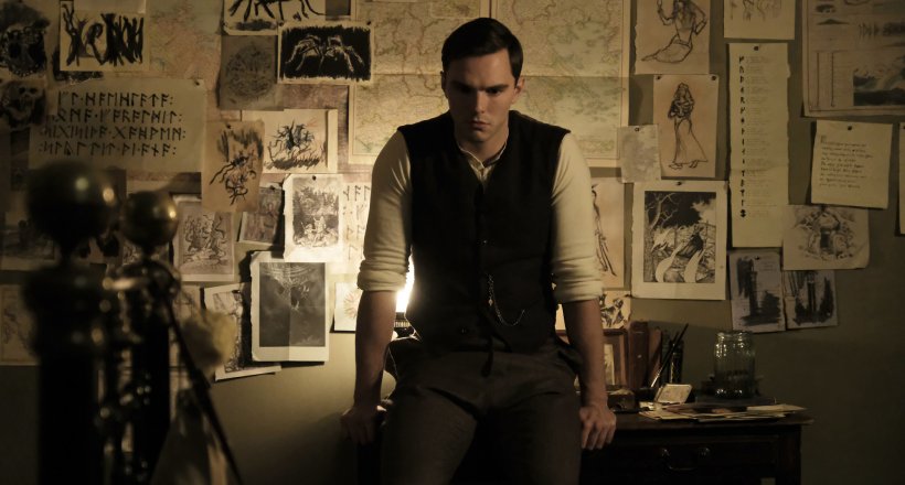 Nicholas Hoult als J. R. R. Tolkien