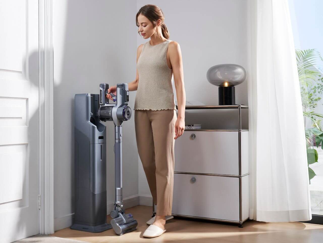 Neuer-Stabstaubsauger-Die-Narwal-V40-Station